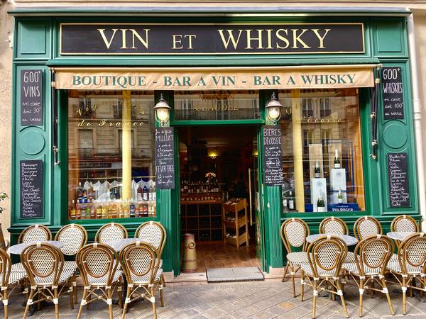 bar a vin aux Arènes de Lutèce à Paris 5